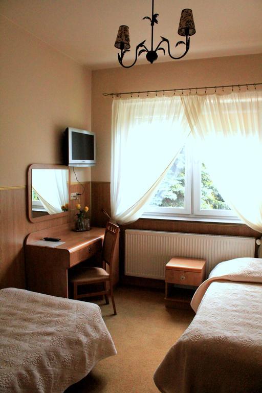 Parkowa - Noclegi Ze Sniadaniem Nowa Ruda Bagian luar foto