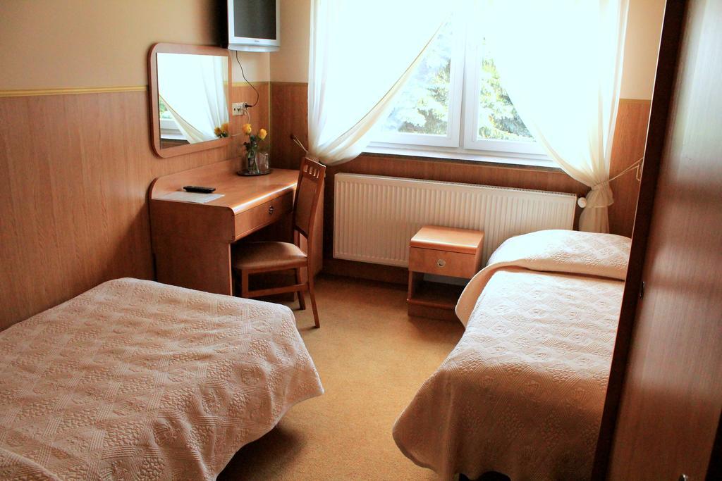 Parkowa - Noclegi Ze Sniadaniem Nowa Ruda Bagian luar foto